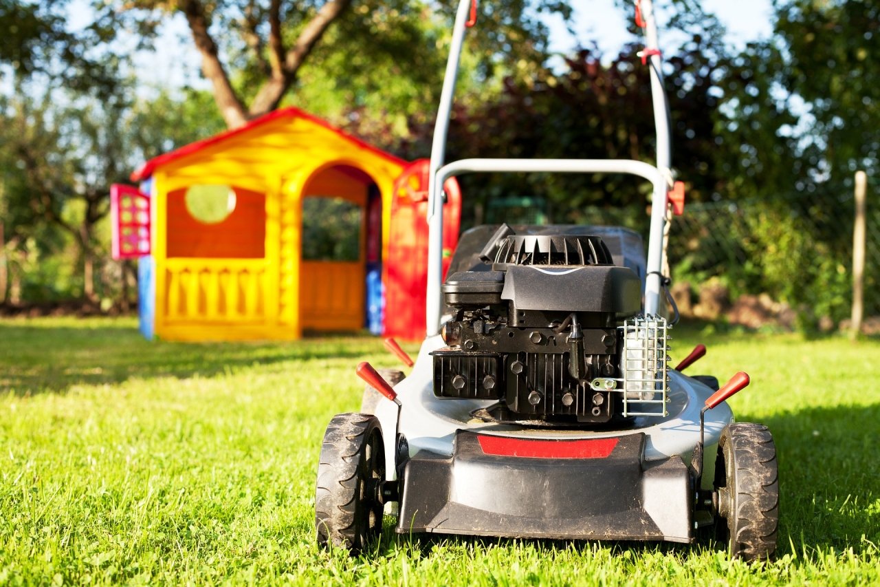 Can Using Roundup for Home Lawn or Garden Use Cause Cancer?