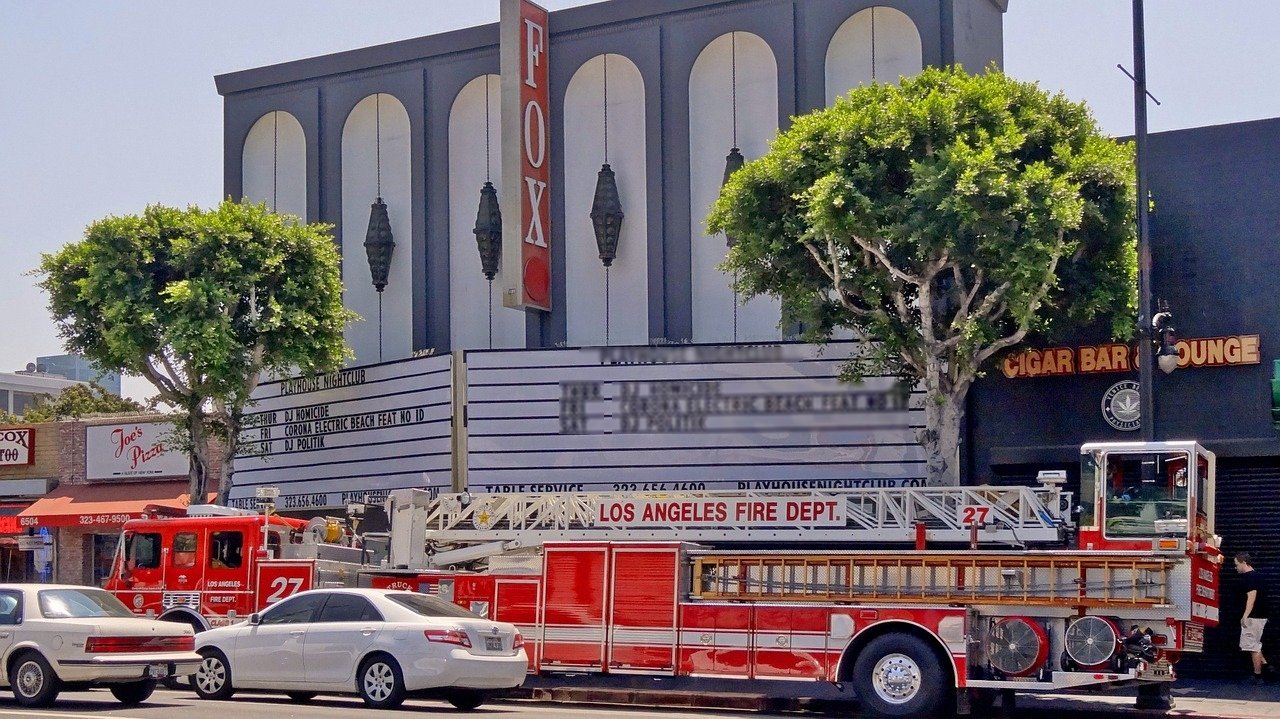 10 Injured in Dangerous South LA Traffic Collision